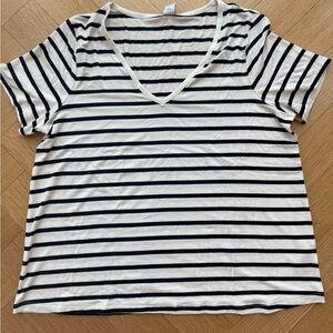 Old Navy Black and White Striped V-Neck Tee